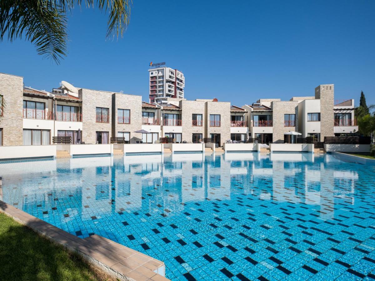 Sanders Aqua Park Resort - Precious 3-Bedroom Holiday Home With Shared Pool Limassol Ngoại thất bức ảnh