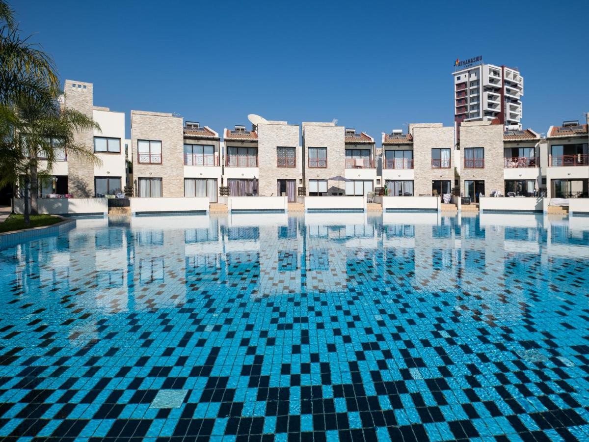 Sanders Aqua Park Resort - Precious 3-Bedroom Holiday Home With Shared Pool Limassol Ngoại thất bức ảnh