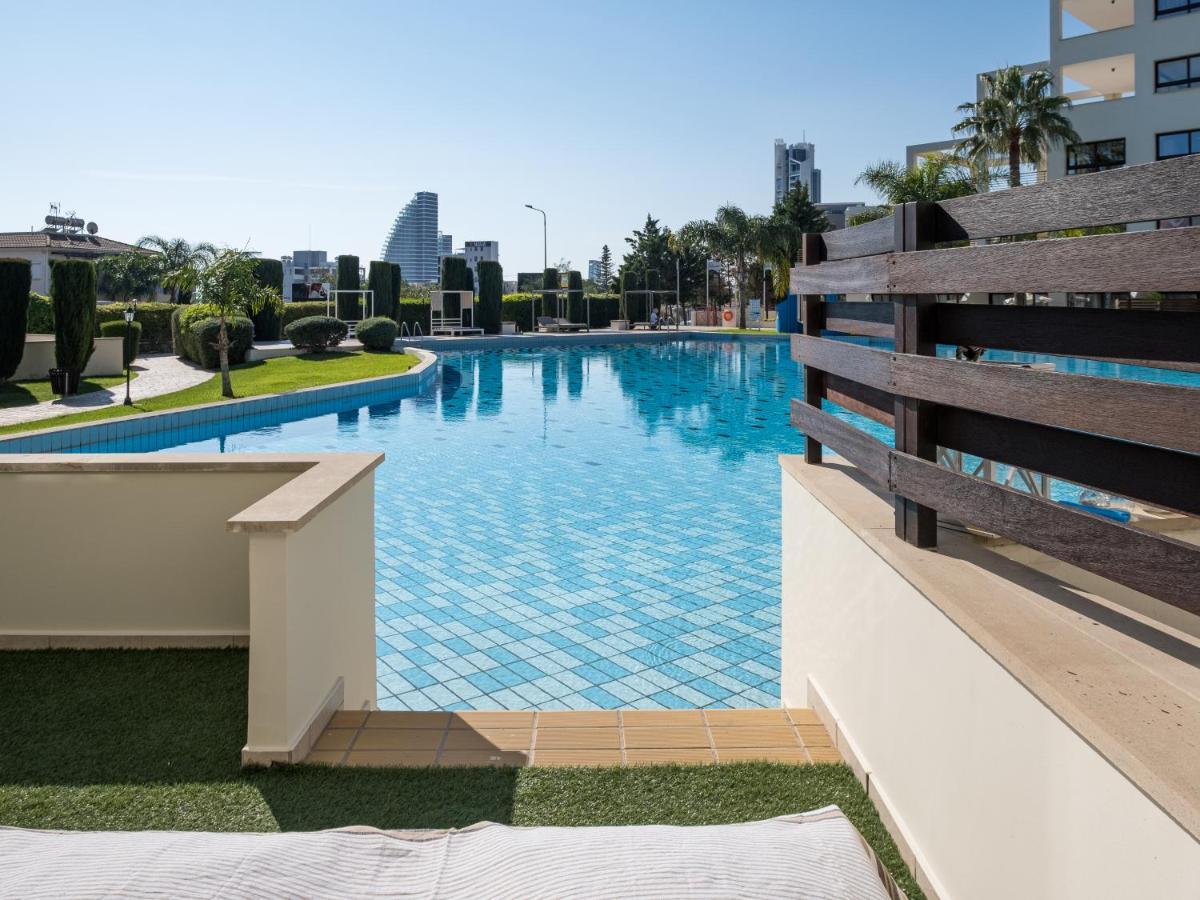 Sanders Aqua Park Resort - Precious 3-Bedroom Holiday Home With Shared Pool Limassol Ngoại thất bức ảnh